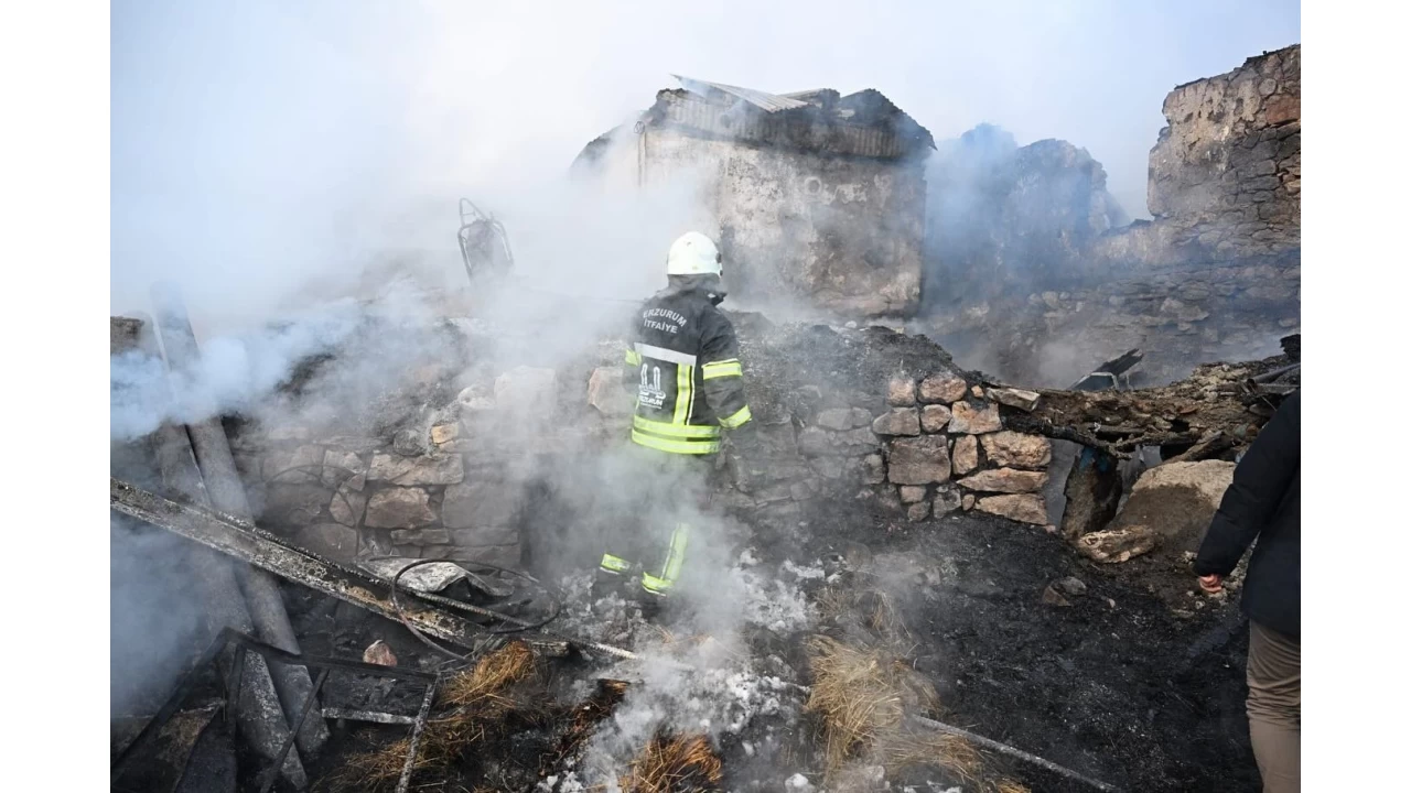 Erzurum İspir'de korkutan yangın