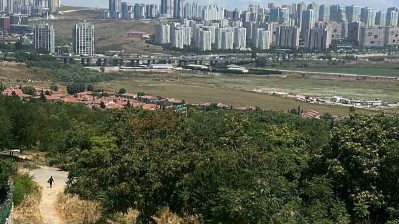 Esenyurt'ta darp edilmi� kad�n cesedi bulundu