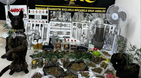 Evinin iki odasını uyuşturucu imalathanesine çevirdi