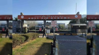 Eyüpsultan'da kazada hayatını kaybeden 2 kişinin cenazeleri Adli Tıp Kurumu'ndan alındı