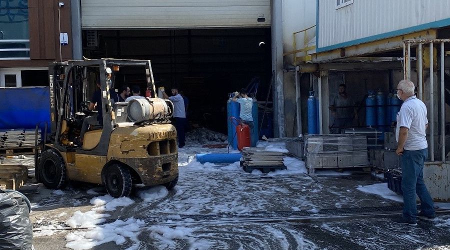 Fabrikadan LPG t�p�n�n patlamas�yla ��kan yang�n korkuttu