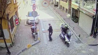 Fatih'te cezaevinden izinli çıktı: Kendini ateşe verdi