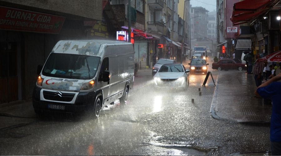 Fatsa'da sa�anak etkili oldu