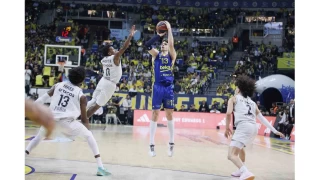 Fenerbahçe, Euroleague'de play-off'u garantiledi
