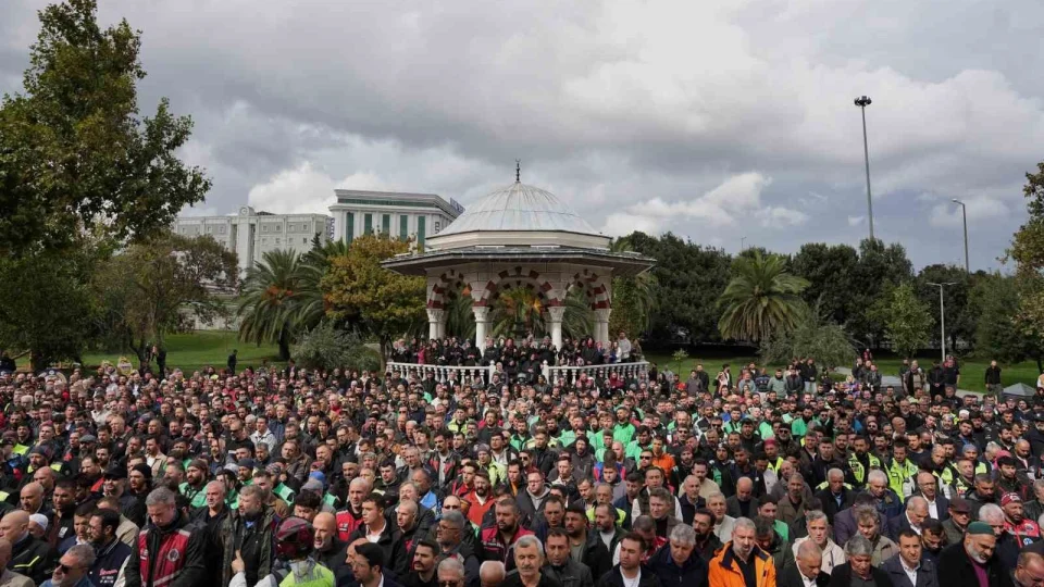 Fenomen motorcu Cumhur Kahraman son yolculu�una u�urland�