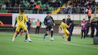 Galatasaray kupada grup lideri olarak �eyrek finale ��kt�