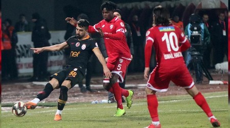 Galatasaray tur peinde