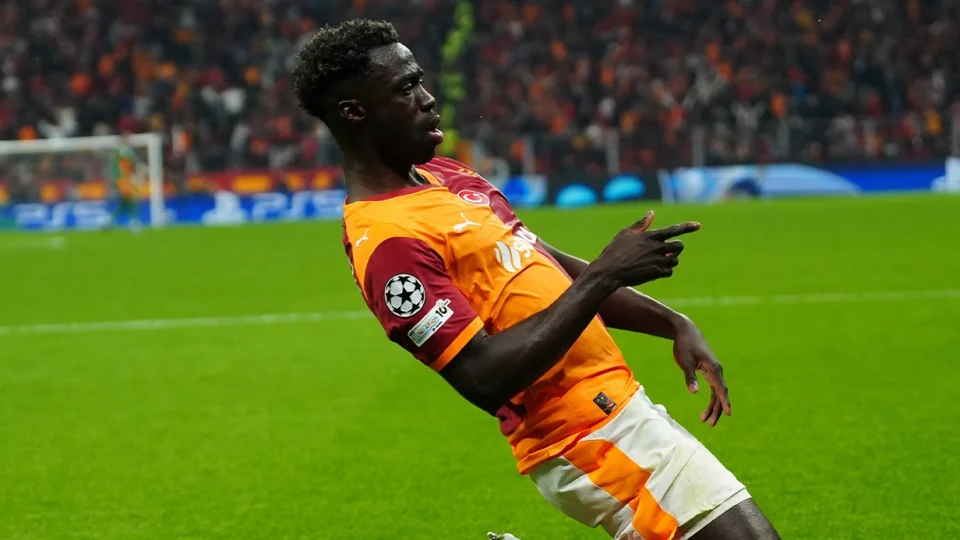 Galatasaray'da Davinson karar��