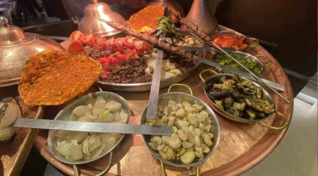 Gastronomiyi enkaz altında bırakmadılar