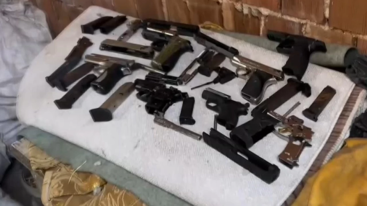 Gaziantep'te silah ka�ak��lar�na operasyon