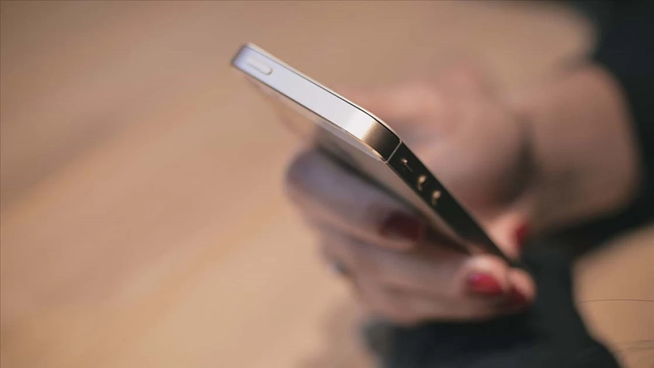 Ge�en y�l 29 milyon cep telefonu kay�t alt�na al�nd�