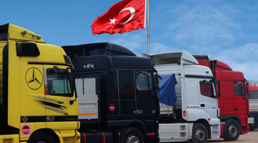 Gen�ler gibi �of�rler de T�rkiye'den ka��yor