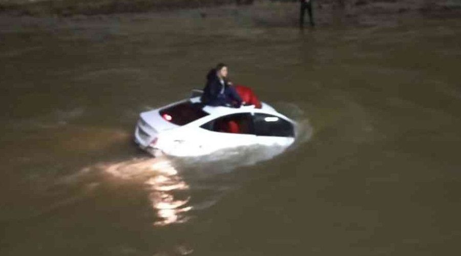 Giresun'da dereye uan otomobilde can pazar yaand