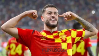 Göztepeli Romulo'nun kafasını Feyenoord karıştırdı
