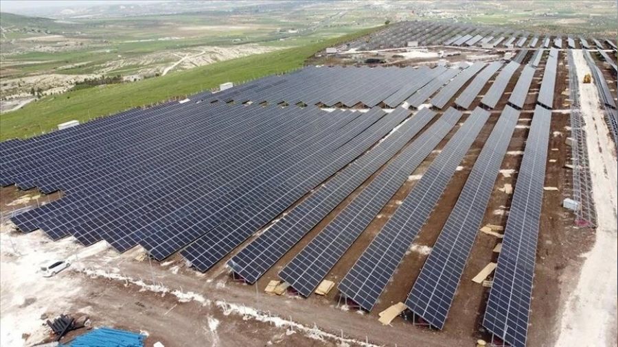 G�ne� enerjisi kurulu g�c�m�z 10 bin megavat s�n�r�n� ge�ti