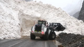 Hakkari-ukurca kara yolu  nedeniyle kapand