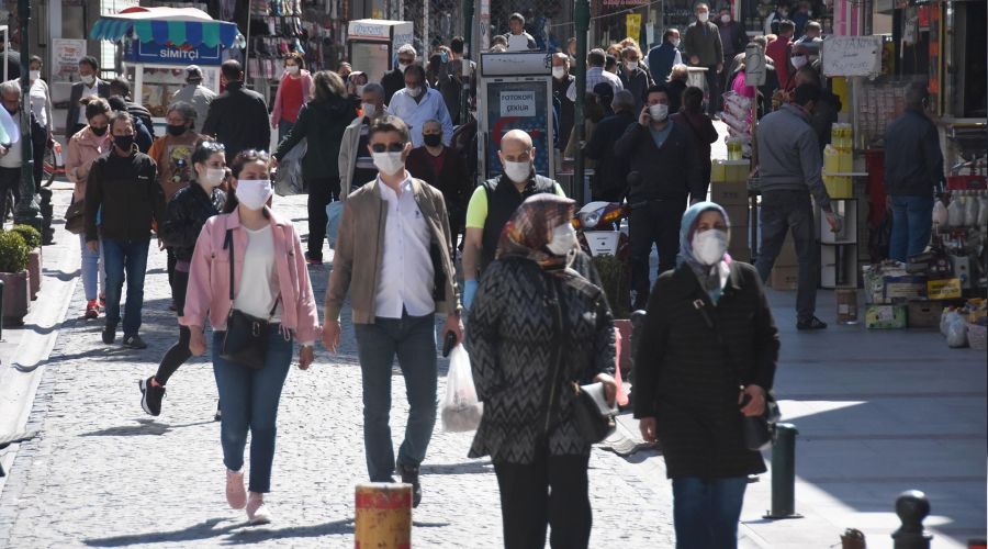 Hane halkı büyüklüğü geriledi