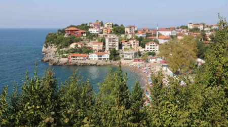 Hava sıcaklığı 30 dereceye yaklaştı