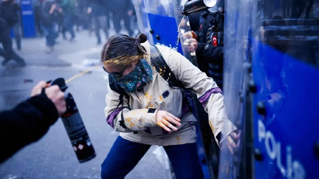 �mamo�lu mitinginde tutuklanan 7 gen� tahliye edildi