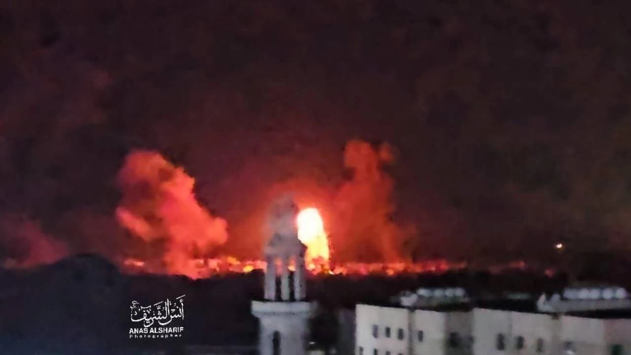 �srail bu kez Endonezya Hastanesi'ni vurdu: En az 8 �l�