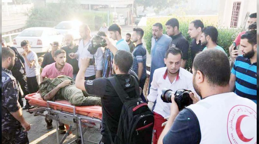 srail Gazzeyi bombalad: 3 l