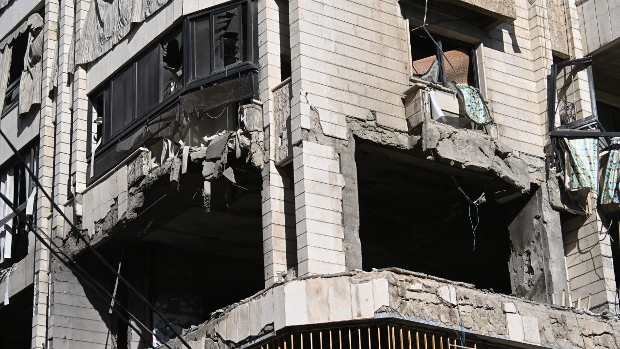 �srail'in Beyrut'a d�zenledi�i hava sald�r�s�nda 6 ki�i �ld� 