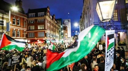 İsrail'in Londra Büyükelçiliği önünde Şeyh Cerrah protestosu