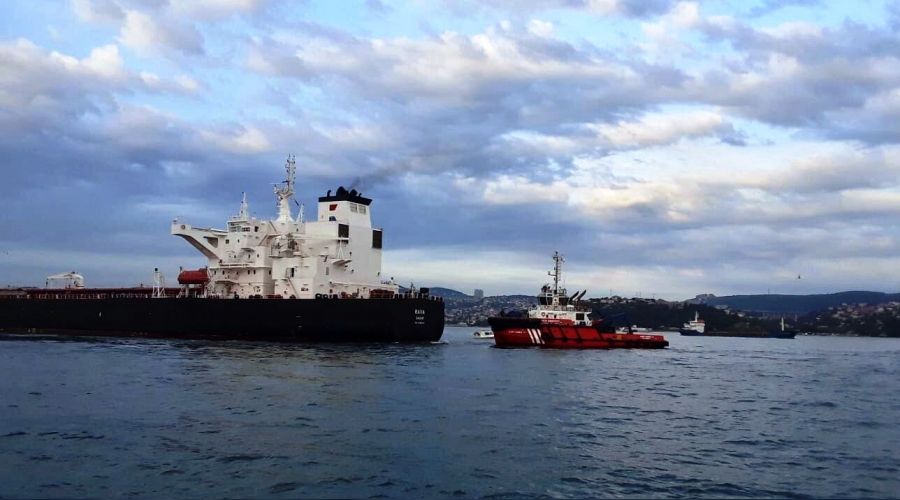 �stanbul Bo�az� trafi�i durdu