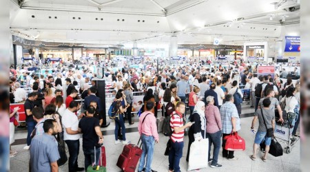 İstanbul havalimanlarında yolcu sayısı 6.5 milyon arttı