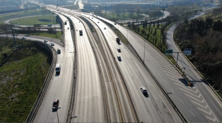 İstanbul’da yollar bomboş kaldı