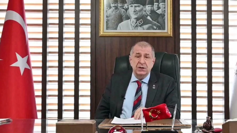 �stiklal Mar��'n�n Arap�a okutulmas�na �zda�'dan tepki