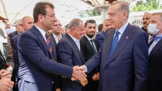 İYİ Partili Çömez: İmamoğlu, Erdoğan'ın kötü bir taklidi