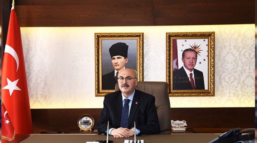İzmir Valisi korona virüse yakalandı