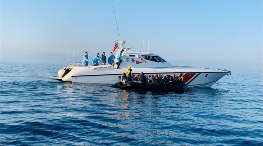 İzmir'de 46 düzensiz göçmen kurtarıldı