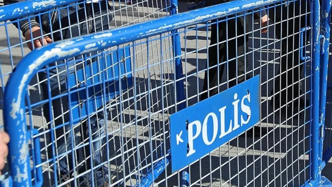 İzmir'de toplantı, gösteri yürüyüşü ve basın açıklaması yasaklandı
