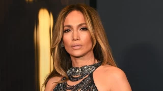Jennifer Lopez, stanbul'da 50 hayranyla sohbet edecek