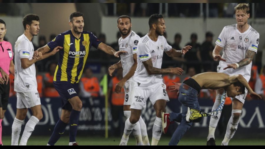Josef'e ekstra ceza yok