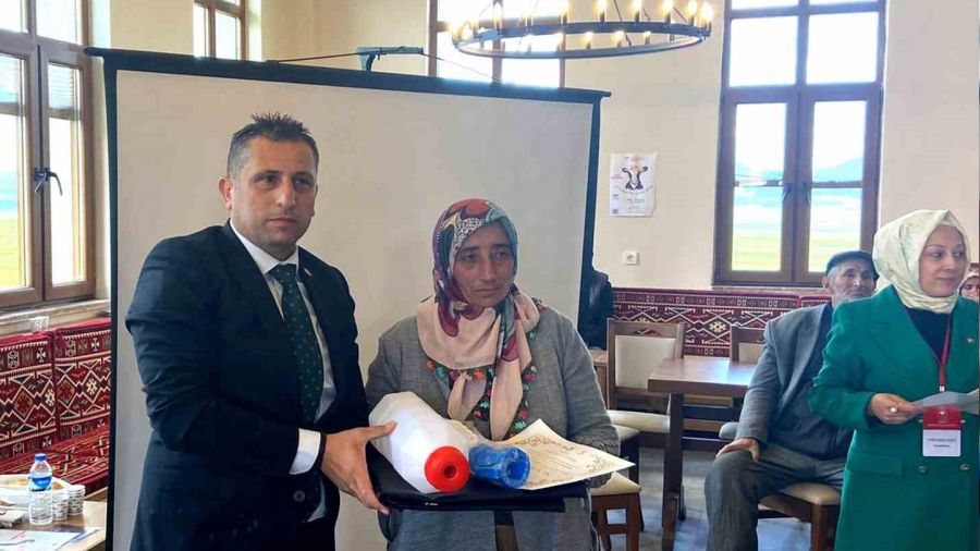 Kadın çiftçilere "Uygulamalı Süt Hijyeni Eğitimi" verildi