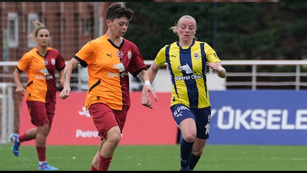Kadın derbisinde Fenerbahçe güldü
