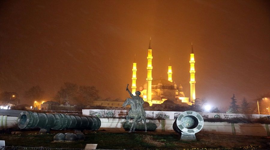 Kar, Edirne'den giri� yapt�