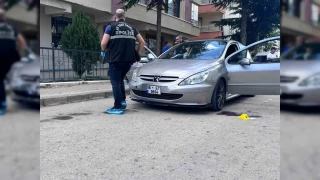 Kardeşini ve dayısını vurdu, ardından kendi kafasına sıktı