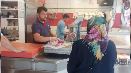 Kasaplarda kıyma çektirme yoğunluğu