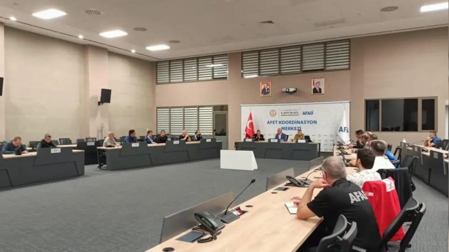 Kastamonu'da beklenen şiddetli yağış öncesi kriz masası oluşturuldu