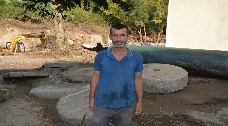 Kastamonu'daki sel 350 y�ll�k tarihi de y�kt�