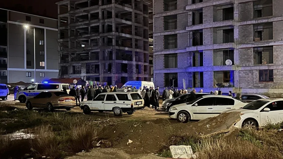 Kay�p olarak aranan 16 ya��ndaki Feyza, �l� olarak bulundu