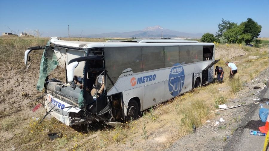 Kayseri'de faciadan dnld: 1'i ar 17 yaral