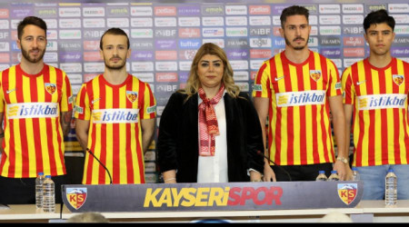 Kayserispor'da 4 imza