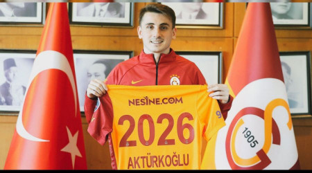 Kerem'den 5 yıllık imza