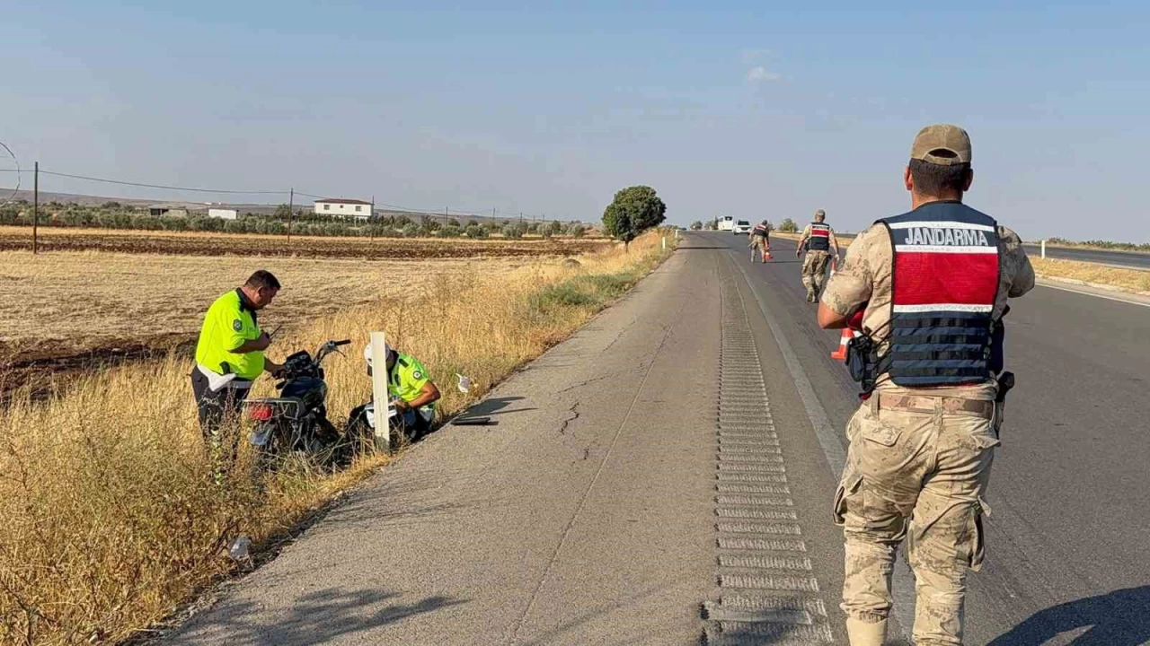 Kilis'te 6 kişinin bindiği motosiklet devrildi: 6 yaralı