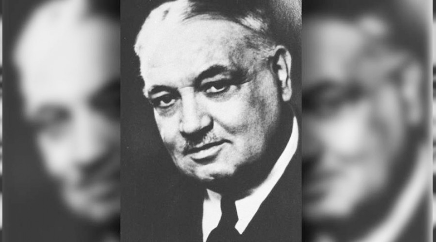 Kitaplar� vefat�ndan sonra ��kan �air: Yahya Kemal Beyatl�
